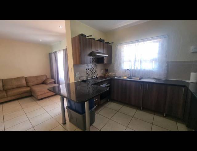 2 BEDROOM TOWNHOUSE FOR SALE IN MULBARTON